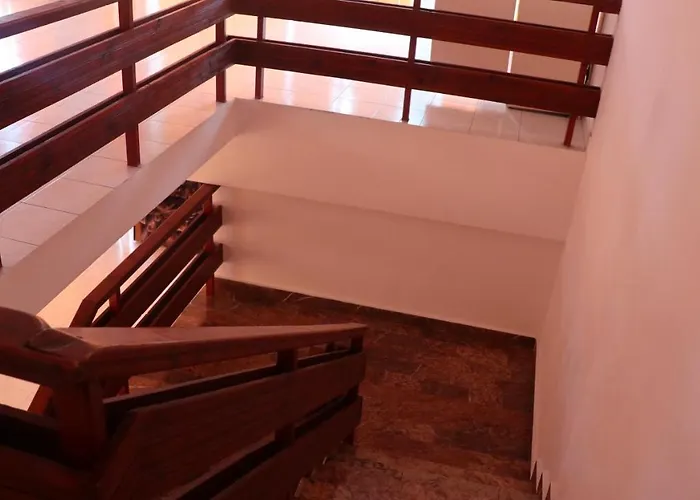 מלון Hellen קוסטינסטי